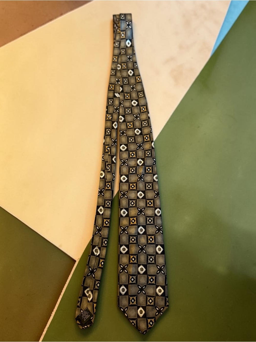 Vintage Hunting Horn 100% Silk Tie Retro Geometric Olive